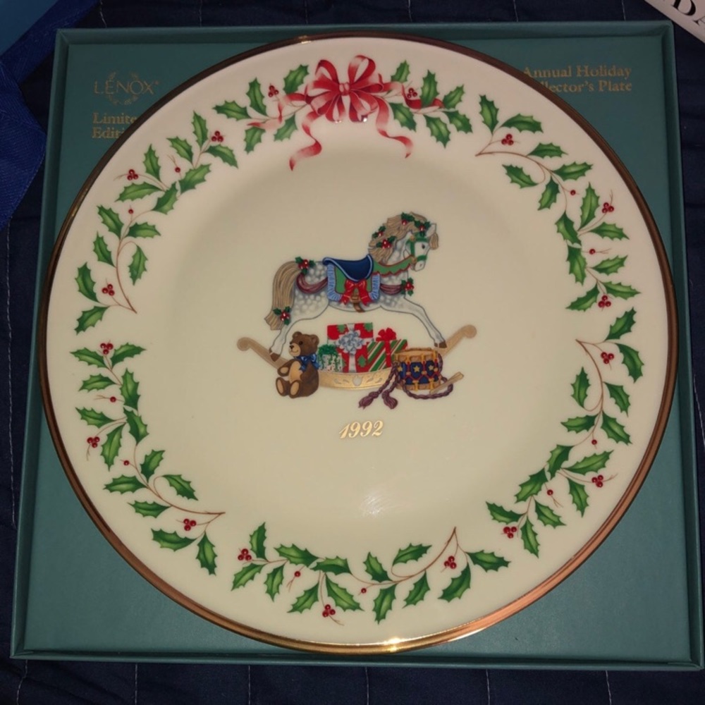 Vintage 1992 Lenox Annual Holiday Collector's Plate